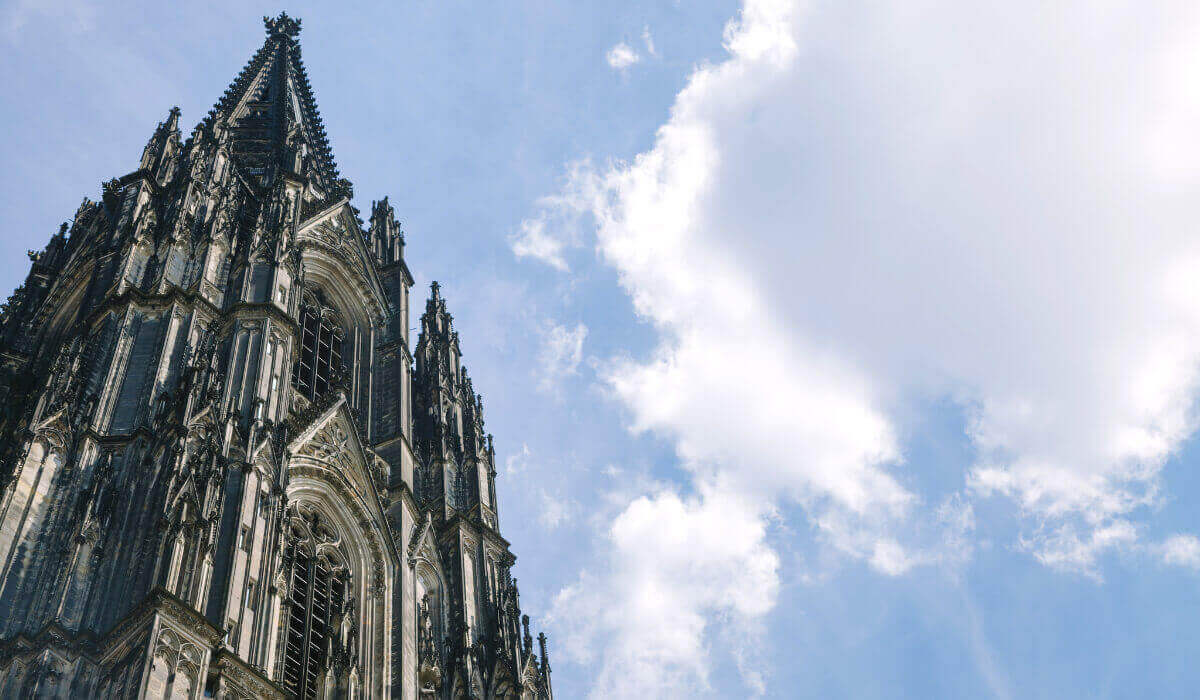 Башня кафедрального собора - одна из достопримечательностей Германии