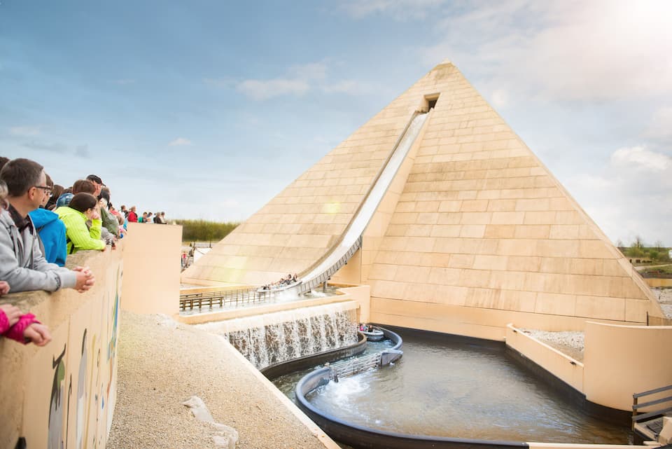 Горка в египетской пирамиде 