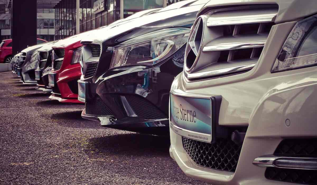 Автомобили с украинскими регистрационными знаками на продажу